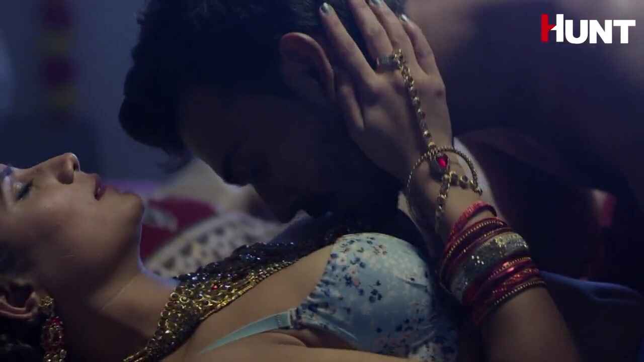 Saloni Hunt Cinema Hindi XXX Web Series Episode 3