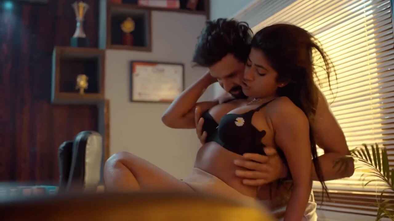 Samjhota Hulchul Originals Hindi XXX Web Series Episode 1