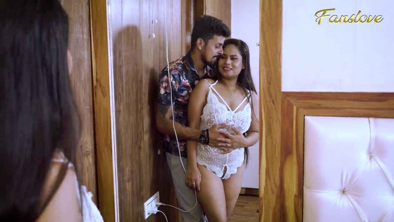 Desperate Wife Fanslove Hindi Desi XXX Video