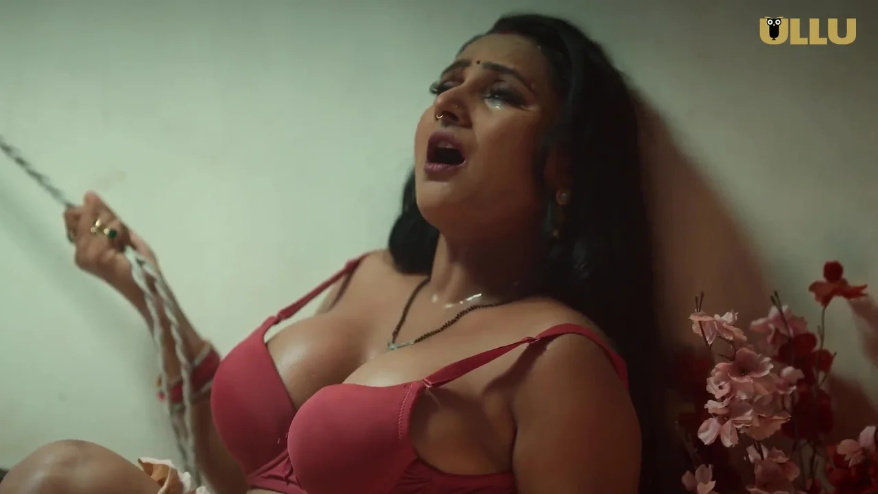 Meri Mummy Ki Dost Ullu Hindi Sex Web Series Episode 1